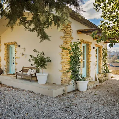 Discreet Luxury With Splendid Views *