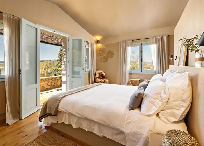 Discreet Luxury With Splendid Views Villa *