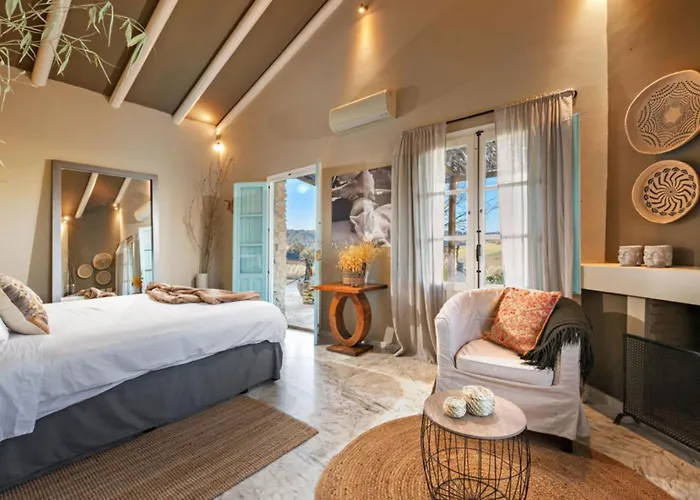 Discreet Luxury With Splendid Views