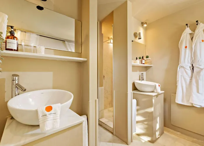 Discreet Luxury With Splendid Views *