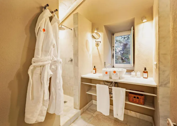 Discreet Luxury With Splendid Views *