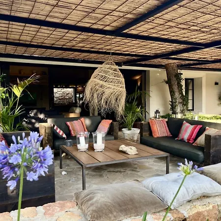 Discreet Luxury With Splendid Views 别墅 龙达