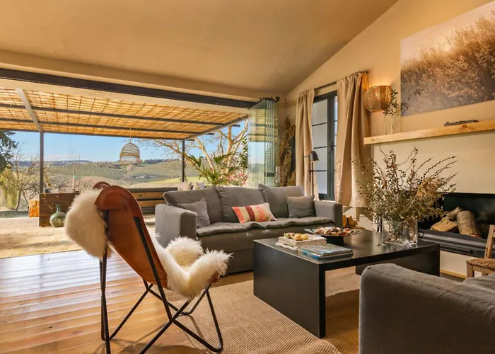 别墅 Discreet Luxury With Splendid Views 龙达