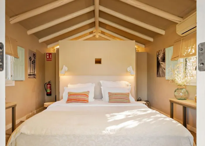 Discreet Luxury With Splendid Views 别墅